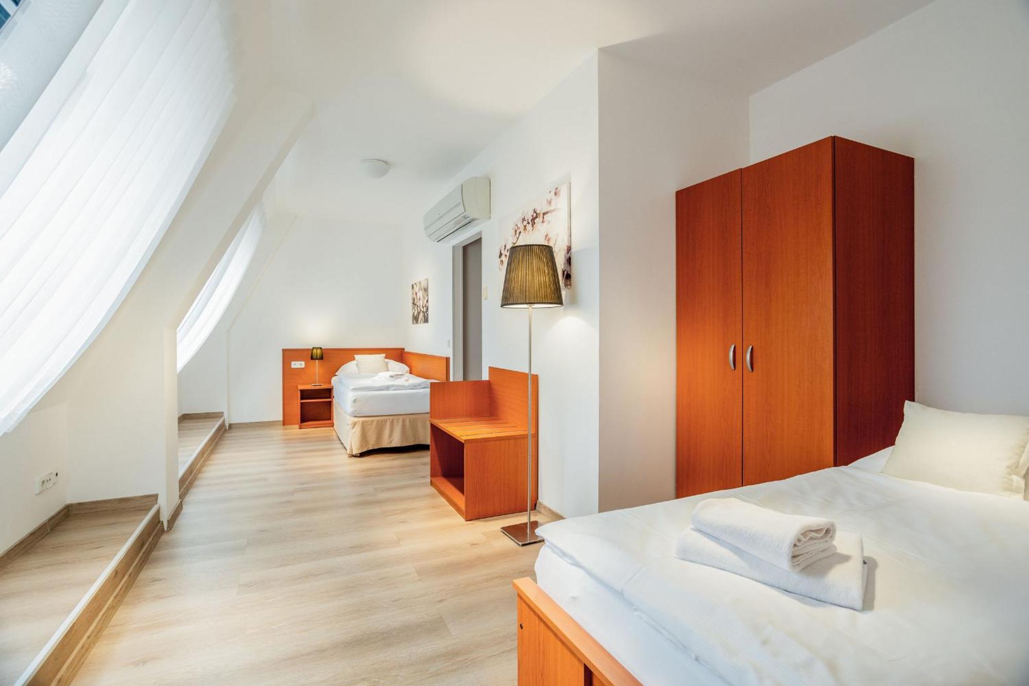 Wine Wellness Hotel Amande Hustopeče エクステリア 写真